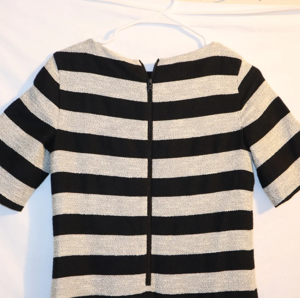 Alice & Olivia Mini Dress Black White Stripes Size 0 - Picture 10 of 13